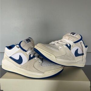 Jordan Kids Sneakers in White and Blue